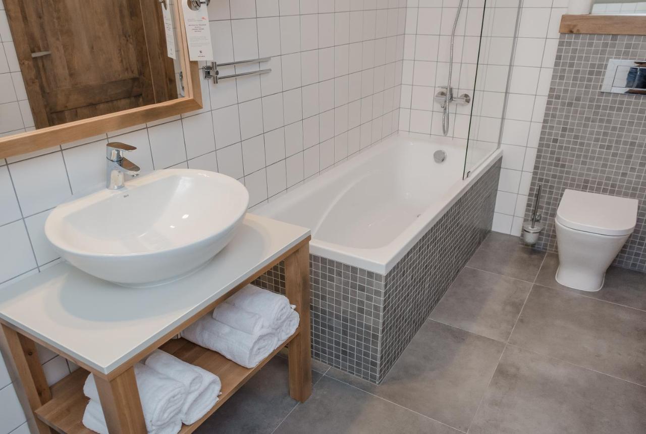 מיליץ Hotel Naturum מראה חיצוני תמונה
